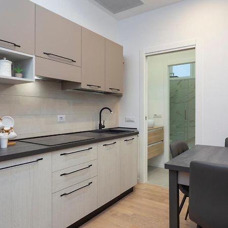 I Host Apartment - Val Strona 6 Milano Exterior foto