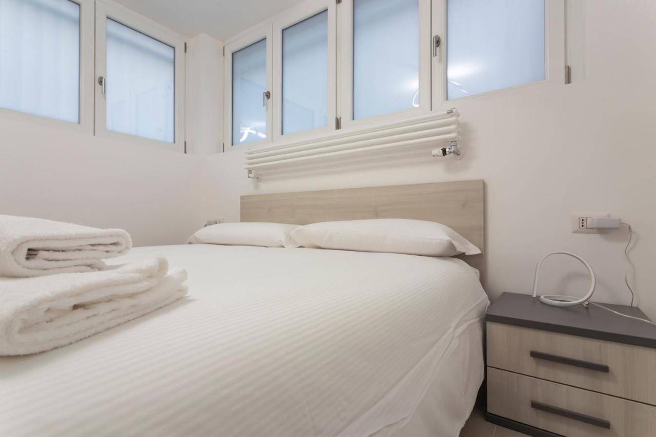 I Host Apartment - Val Strona 6 Milano Exterior foto