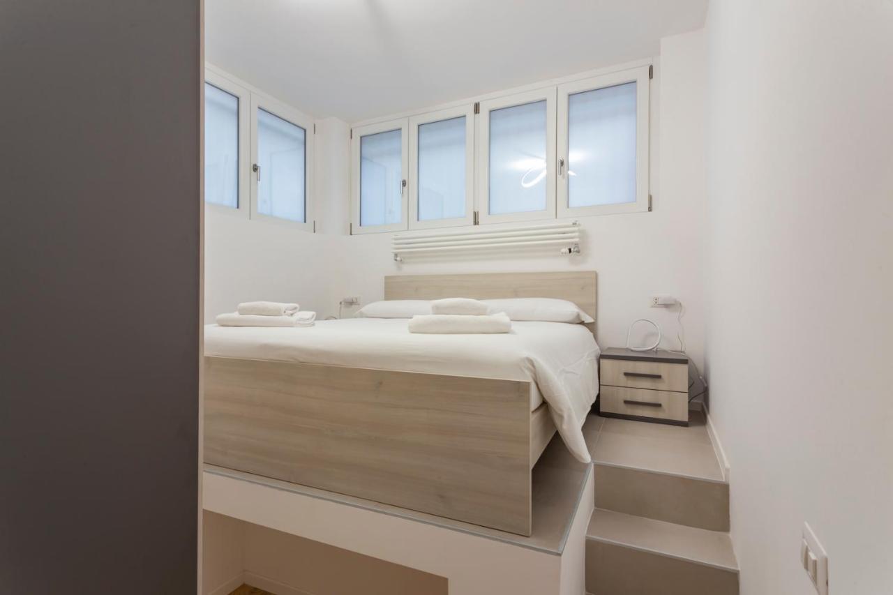 I Host Apartment - Val Strona 6 Milano Exterior foto